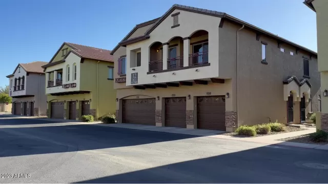 MLS: 6518218 Condo For Sale