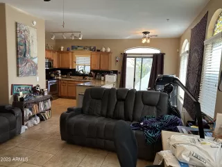 Photo #6: 6518218 Listing