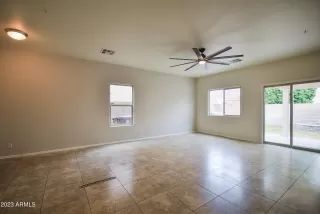 Photo #6: 6518243 Listing