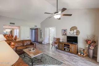 Photo #2: 6518262 Listing 