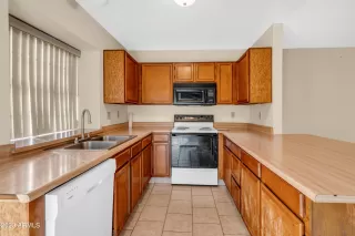 Photo #6: 6518286 Listing 