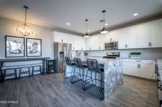 Photo #2: 6518339 Listing