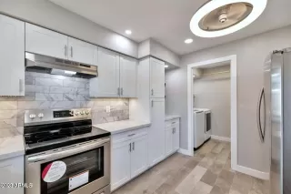 Photo #3: 6518596 Listing 