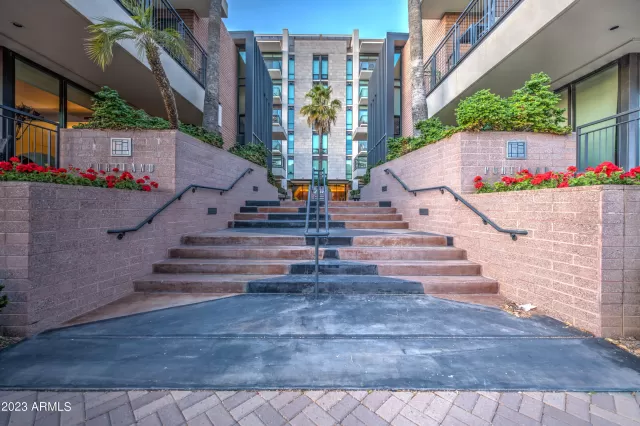 MLS: 6518597 Condo For Sale