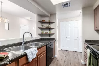 Photo #2: 6518714 Listing