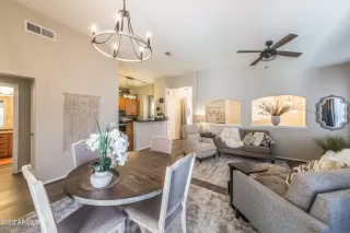 Photo #2: 6518751 Listing