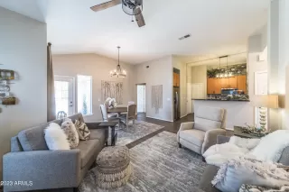 Photo #3: 6518751 Listing