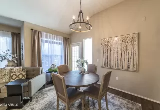 Photo #5: 6518751 Listing