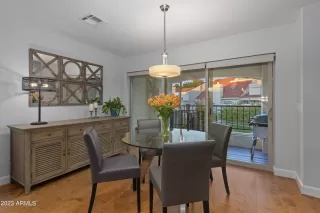 Photo #4: 6518829 Listing