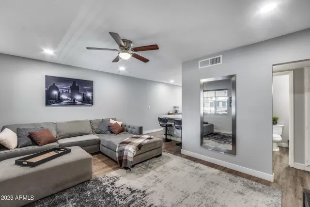 MLS: 6518863 Condo For Sale