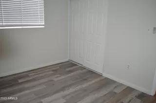 Photo #5: 6518865 Listing