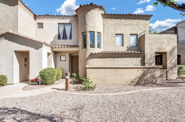 MLS: 6518887 Condo For Sale