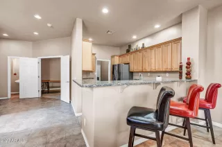 Photo #5: 6518887 Listing 