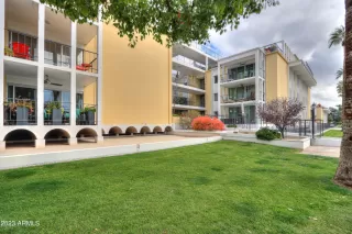 Photo #2: 6518973 Listing