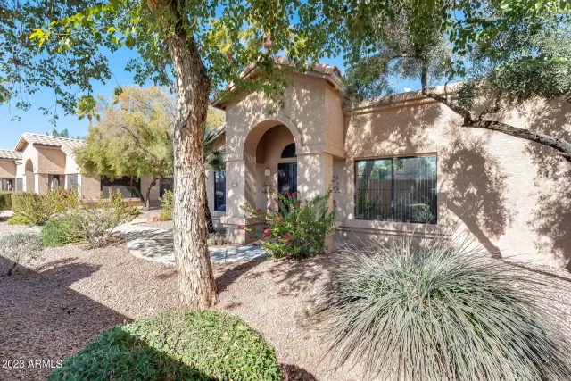 MLS: 6519101 Condo For Sale