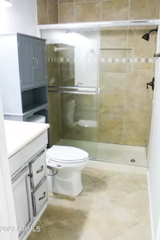 Photo #6: 6519128 Listing