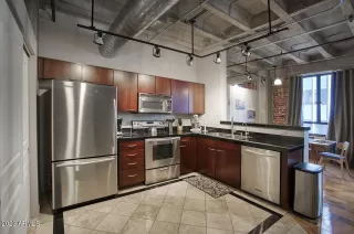 Photo #4: 6519129 Listing