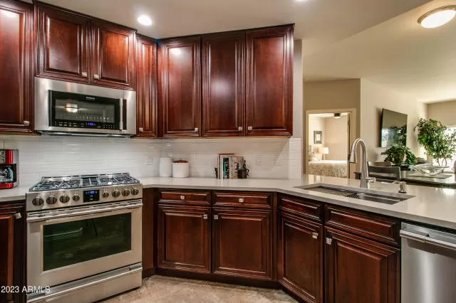 MLS: 6519163 Condo For Sale