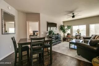 Photo #6: 6519163 Listing 