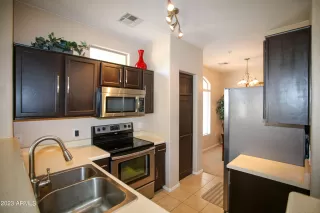 Photo #3: 6519278 Listing
