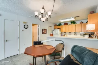 Photo #6: 6519326 Listing 