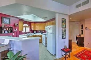 Photo #6: 6519328 Listing