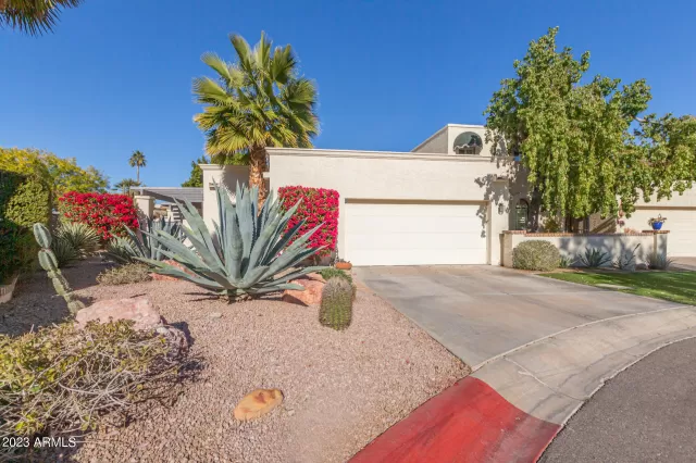 MLS: 6519390 Condo For Sale