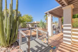 Photo #5: 6519390 Listing