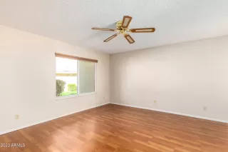 Photo #5: 6519412 Listing