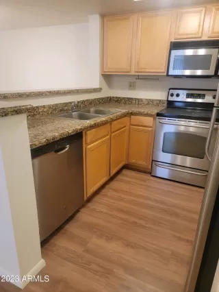 Photo #1: 6519596 Listing 