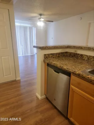 Photo #4: 6519596 Listing 