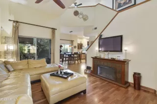 Photo #2: 6519747 Listing