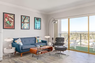 Photo #2: 6519947 Listing