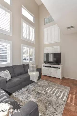 Photo #4: 6520239 Listing 