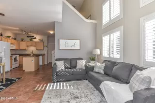 Photo #6: 6520239 Listing 