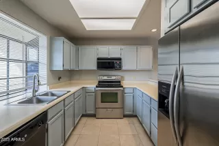 Photo #5: 6520414 Listing 