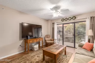 Photo #2: 6520474 Listing