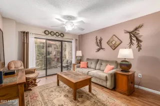 Photo #3: 6520474 Listing