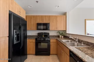 Photo #5: 6520535 Listing 