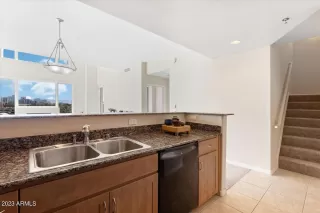 Photo #6: 6520535 Listing 