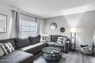 Photo #5: 6520639 Listing