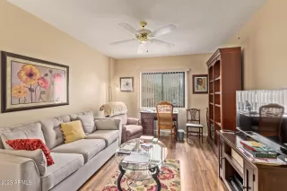 Photo #5: 6520655 Listing