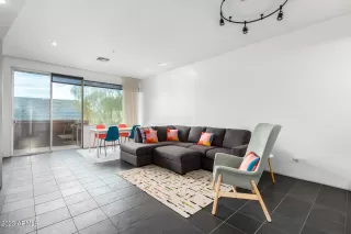 Photo #2: 6520750 Listing 