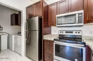 Photo #3: 6520757 Listing