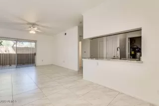 Photo #4: 6520757 Listing