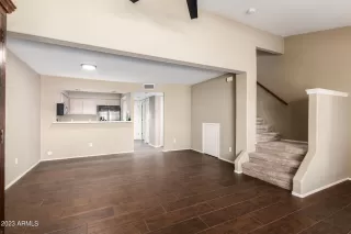 Photo #2: 6521105 Listing