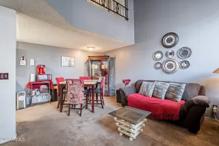 Photo #1: 6521219 Listing 