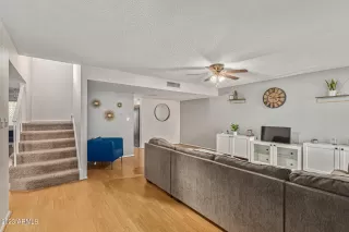 Photo #4: 6521541 Listing