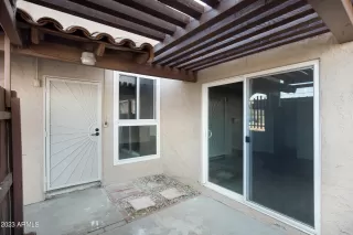 Photo #2: 6521569 Listing 