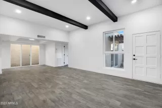 Photo #5: 6521569 Listing 